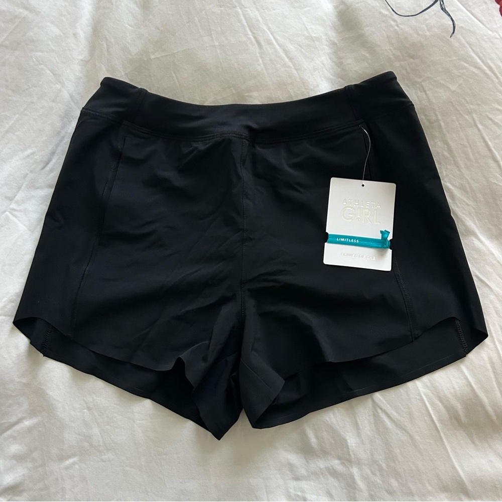 NWT Athleta girl On Your Mark 2.5 athletic workout shorts in black